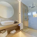 One By Interhome