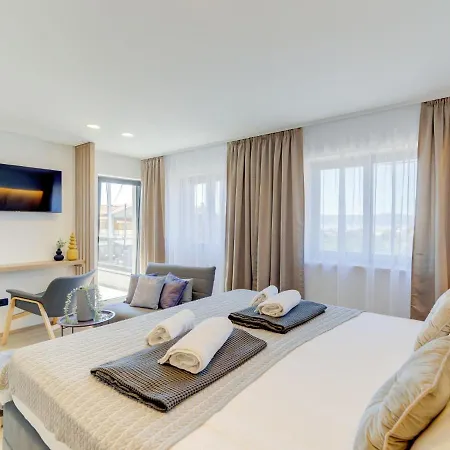 One By Interhome Нови-Винодолски